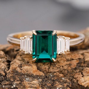 Accents 4 baguetts Cut Diamond Ring, Antique 6x8mm Emerald Cut Green Emerald Wedding Engagement Ring Solid Gold, Vintage May Birthstone Ring