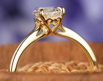 Antique Solitaire Filigree Heart Style Pear Shaped Moissanite Diamond Engagement Ring 14K Gold