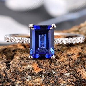 Sapphire Women Ring, 6x8mm Emerald Cut 2.00CT Sapphire Ring, Sapphire Engagement Ring, Women&#39;s Daily Ring, Solid 14k 18k Gold Sapphire Ring
