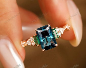 Delicate Green Sapphire Anniversary Ring for Lover Women Unique Teal Sapphire Engagement Bridal Ring Cluster Moissanite Promise Ring For Her