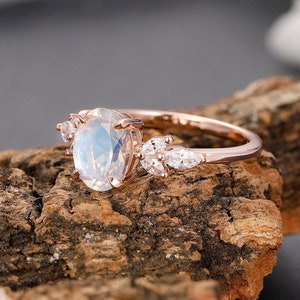 Natural Moonstone Wedding Ring, 1.5CT Oval Moonstone Engagement Ring, Women&#39;s Ring Rose Gold,Birthstone Ring, Anniversary Gift,Proposal Ring