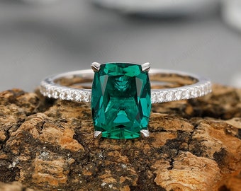 Anillo de compromiso de esmeralda con corte de cojín largo de 2,5 quilates, oro macizo, anillo de mujer, anillo de esmeralda, anillo de mujer con piedras preciosas verdes, anillo de evento, anillo de mujer