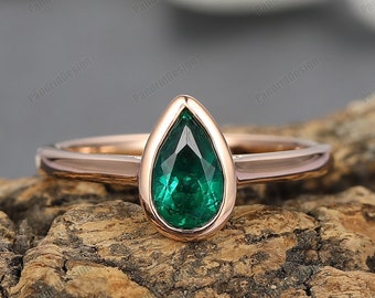 Pear Cut 5x8mm Emerald Ring, Bezel Setting Emerald Ring, Solid Plain Gold Emerald Ring, Women&#39;s Daily Ring, Solitaire Emerald Dainty Ring
