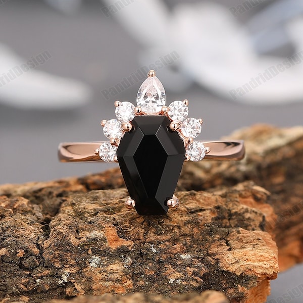 Forma de ataúd Anillo de mujer de ónix negro natural Oro rosa, Anillo de boda de piedra preciosa negra, Anillo de compromiso de ágata negra de ataúd curvado antiguo de 7x10 mm