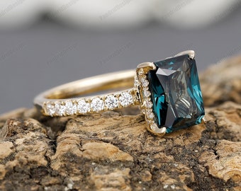 Claw Prong Set 6x8mm 2.0CT Radiant Cut Teal Sapphire Engagement Ring Vintage Solid Gold Unique Diamond Cluster Peacock Sapphire Wedding Ring