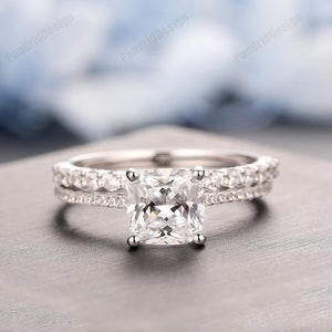 Women Bridal Set, Cushion Cut 7.5mm Moissanite Engagement Ring, Moissanite Ring Band, Wedding Set, 14k White Gold Simulated Diamond Ring Set