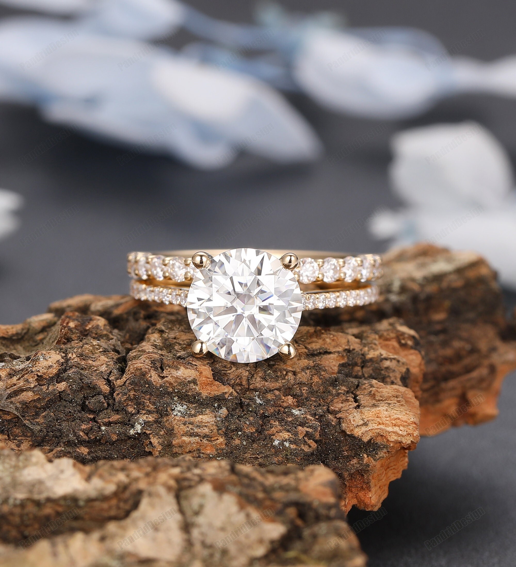 Bague De Mariage Full Eternity - Diamants Simulés 2,25 Carats - Or Blanc 14 Carats - Taille Personnalisable 4 à 12 US