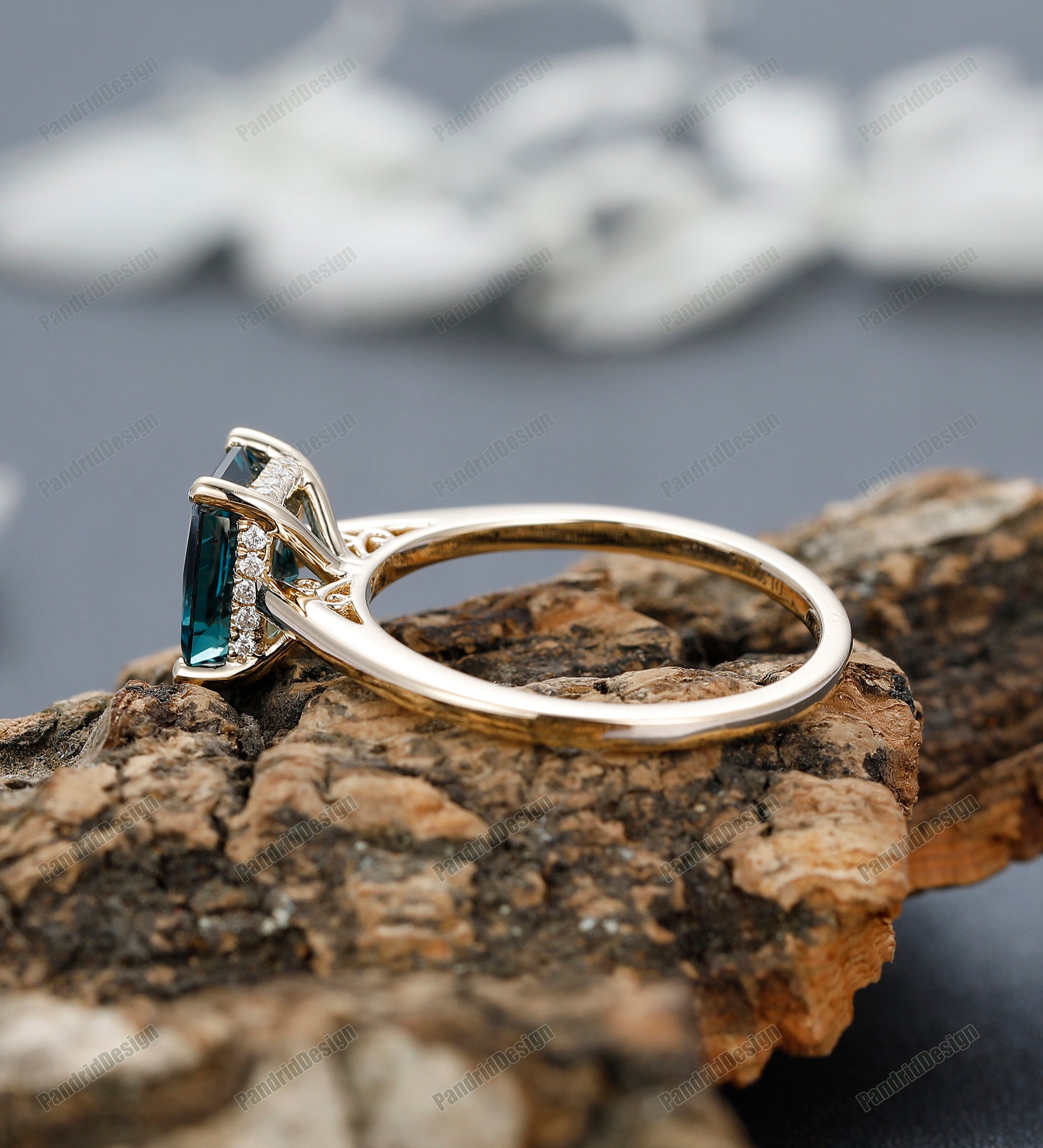 Bague De Fiançailles/mariage En Or Jaune 14k - Saphir Ovale Bleu Naturel 3.65 Carats - Taille 7