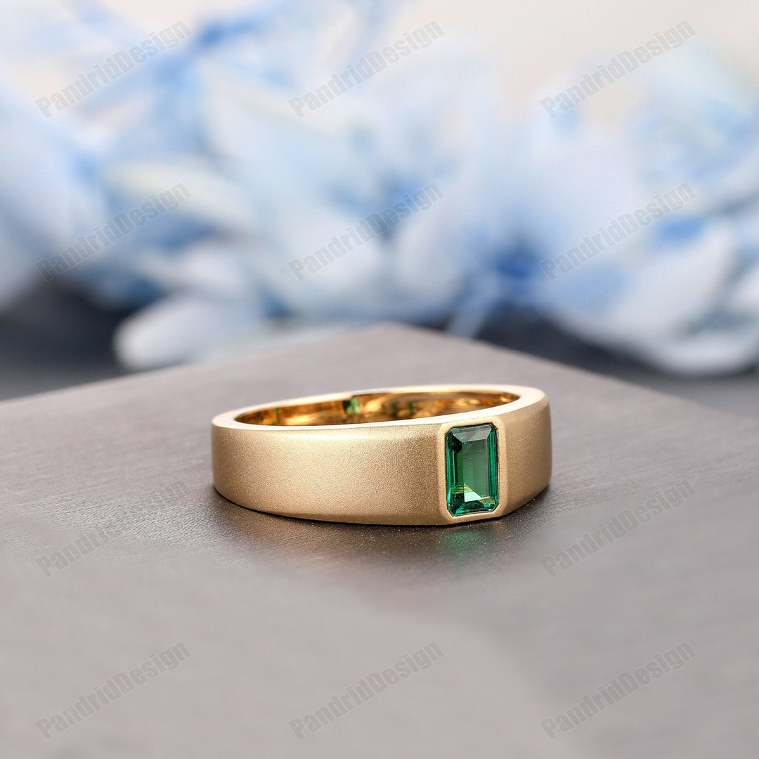 Matte Finish Emerald Men Ring Vintage, 14k Solid Gold Men Ring, Green Gemstone Ring for BF