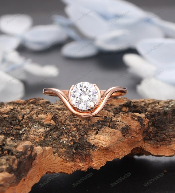 Halo Two-Piece 1.21 Carat Oval Simulated Diamond in Rose Gold | 82 Unique Rose  Gold Engagement Rings For Brides Who Want to Stand Out | POPSUGAR Fashion  UK Photo 66