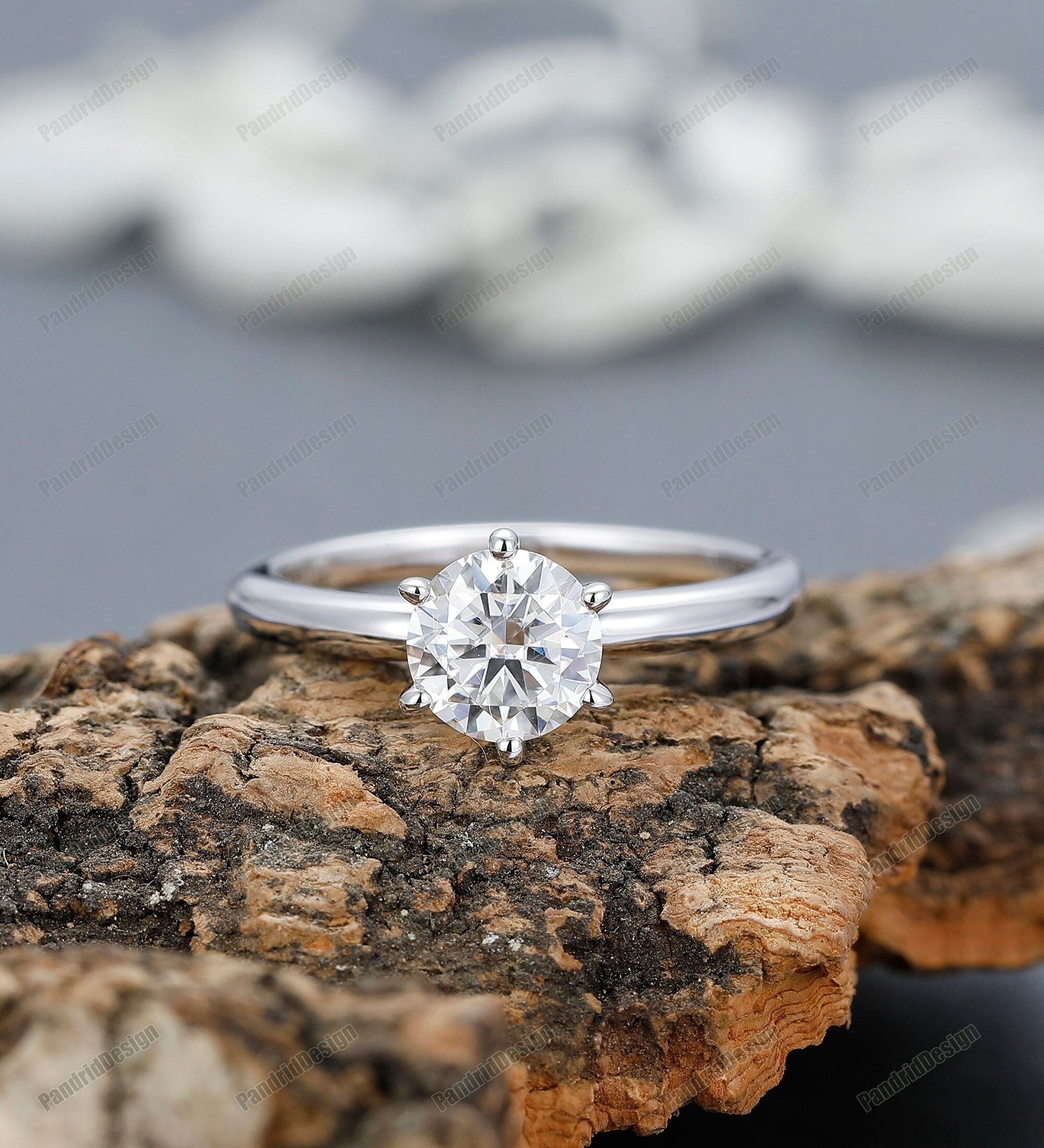 Bague De Fiançailles Moissanite 2.70 Ct - Or Blanc 14k, Coupe Ronde, Taille 6 (ajustable), Neuf