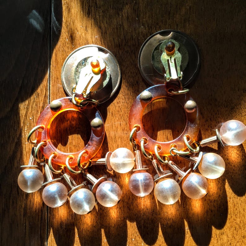 Vintage Lucite Plastic Clip Earrings Dramatic Copper Boho Style!