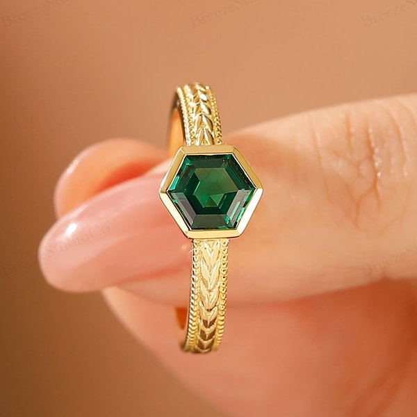 Pattern Band Bezel Emerald Engagement Ring Solid Gold Wedding Anniversary Ring For Women