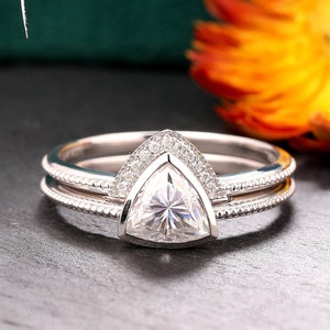 Trillion Cut 6.5mm Moissanite Ring, Antique Simulated Diamond Ring, Engagement Ring, Bezel Set Ring, Wedding Band, Bridal Set, V Shape Ring