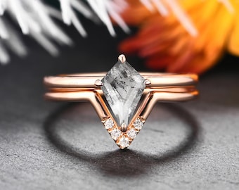925 Sterling Silver Galaxy Raw Salt and Pepper Diamond Wedding Ring Set Kite Diamond Engagement Ring Unique Bridal Set V shape Matching Ring