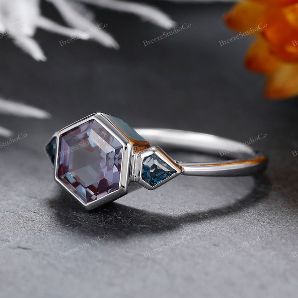 Hexagon Alexandrite Triple Stone Topaz Wedding Ring Bezel Engagement Ring Promise Ring Mother's Day Gift Gemstone Family Ring Solid Gold