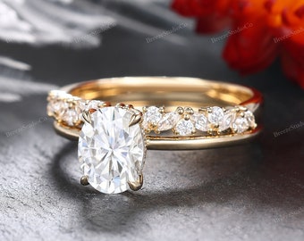 Vintage Moissanite Bridal Set Hidden Halo Oval 2CT Moissanite Ring Multi-Stone Matching Rings Oval Moissanite Engagement Ring Yellow Gold