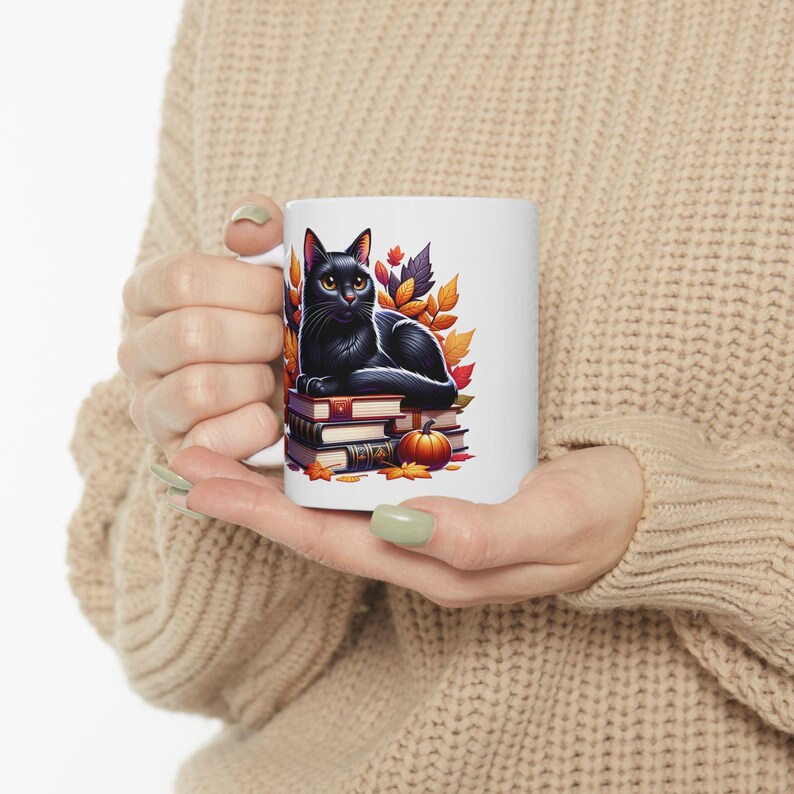 Autumn Vibes Black Cat Cozy Fall Mug - Perfect Gift for Cat Lovers, Fall Readers & Coffee Lovers Bild 6
