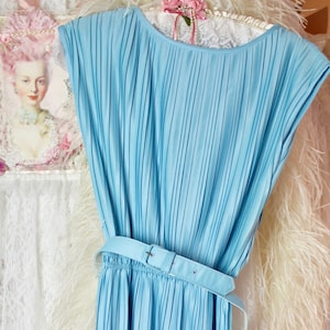 Vintage 70s Serbin Sleeveless Baby Blue Pleated Midi Dress, Elastic Waist, Belt Included, Party Dresses, Size Medium/Large