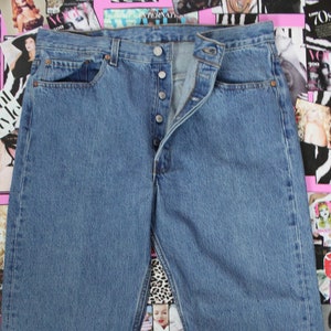 Vintage Levi&#39;s 501s Waist 37/30