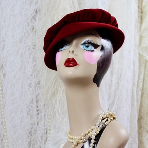 Vintage 60s Red Velvet Mushroom/beret Hat by Robinson display picture 2