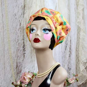 Vintage jaren '60 Eva Mae Modes Floral Cap Hat, Oversized Cap Hat, Kleine Rand, Binnenvoering, Mid Century Hoeden, Geschenken