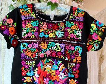 Gorgeous Colorful Hand Embroidered Floral Top, Mexican Artistic Floral Blouses, Handmade Piece, Belt Included, Cotton/Polyester Size Medium