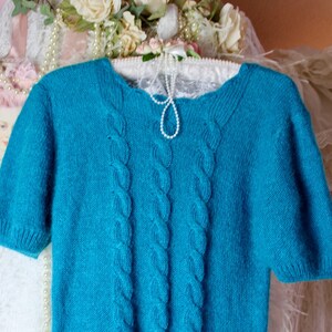 Vintage jaren '80 WoodBury Lane Blue Fuzzy Sweater Top, Cable Front, Pullover Knit Sweater Top, Short Ribbed Sleeves, London, Acryl, Maat Small