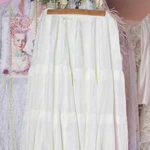 Vintage Beautiful Cream Ruffle Long Petticoat, Antique Underskirt Slip, Victorian/Edwardian Style, Ankle Length, Rayon, Waist 28&quot;
