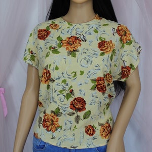 Vintage 70s Floral Top, VTG Women Floral Blouses, Spring Floral Blouse,Size Small