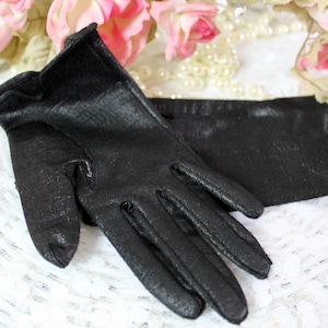 Vintage 50s 60s Beautiful Black Wrist Gloves, Vintage Black Gloves, Classic Formal Gloves, Size Small