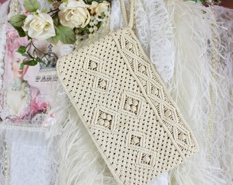 Vintage Beautiful Ivory Crochet Wristlet Purse, Floral/Knotted Geometric Pattern, Boho Chic, Macrame Woven, Gifts For Her