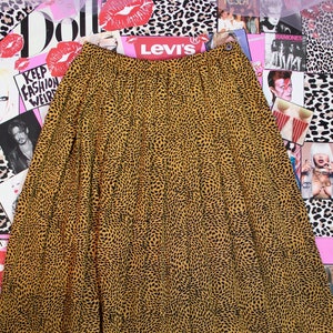 Vintage 70s 80s Animal Print Skirt, Flowy Pleated Skirt, Women&#39;s VTG Apparel, Animal Print Skirt, Size Small