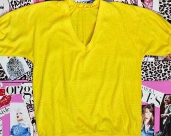 Vintage 80s Women Yellow V Neck Pullover Sweater Top, Light Sweater, Cute Vintage Pullovers Tops, Stretchy, Size Medium