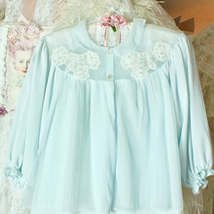 Vintage 50s Romantic Baby Blue Bed Jacket, Floral Lace Trims, Half Sleeves, Nylon Chiffon, Sheer Delicate Bed Jacket, Sleepwear, Size M/L