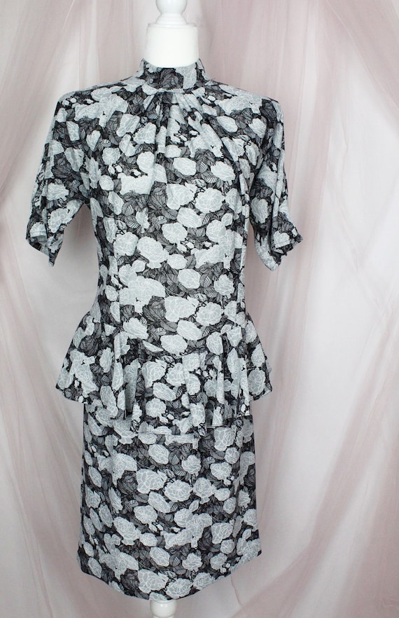 Vintage 80s 90s Gray/Black High Neck Floral Ruffl… - image 1