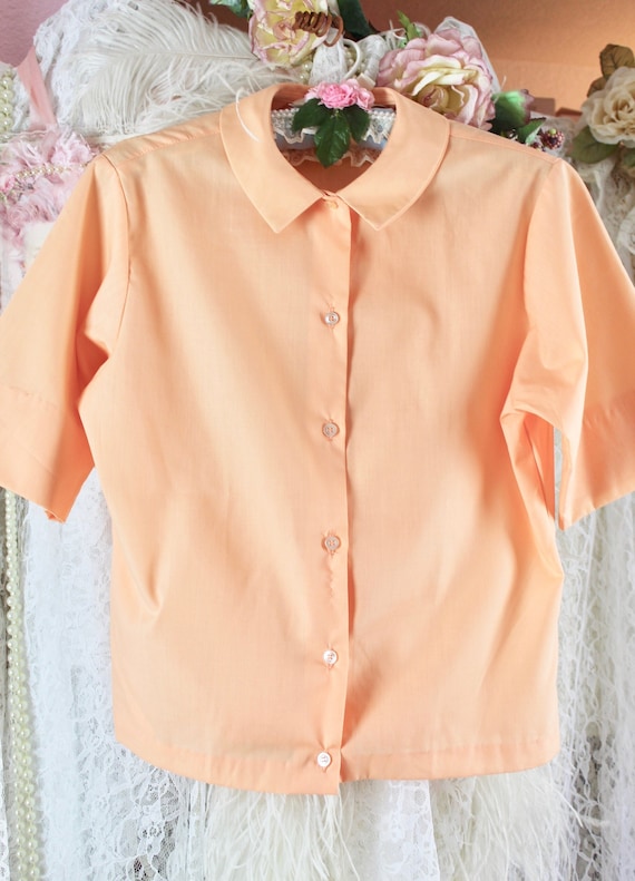 Blusa melocoton vintage de los anos 60 de Miss Holly cuello alto pequeno blusas vintage para mujer blusas secretaria chic poli algodon talla mediana Etsy Espana