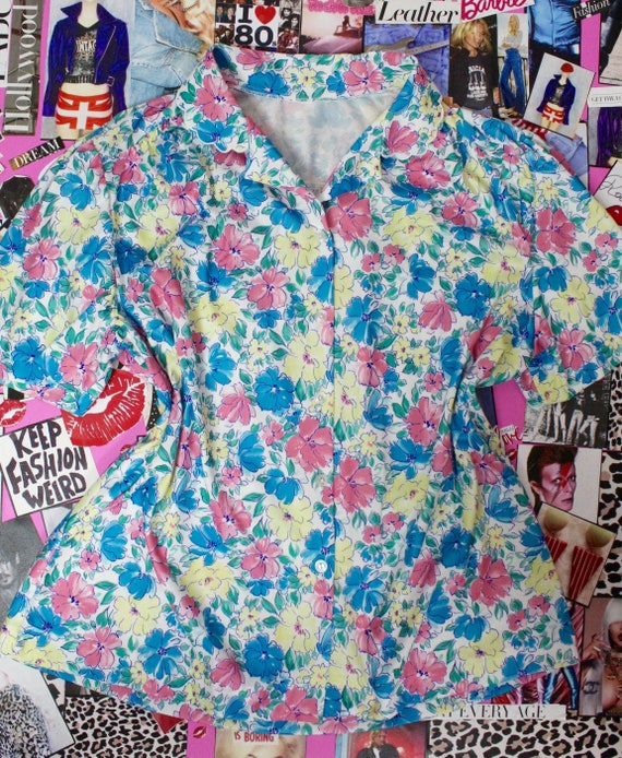 Vintage 70's Floral Short Sleeve Button up Blouse - image 1