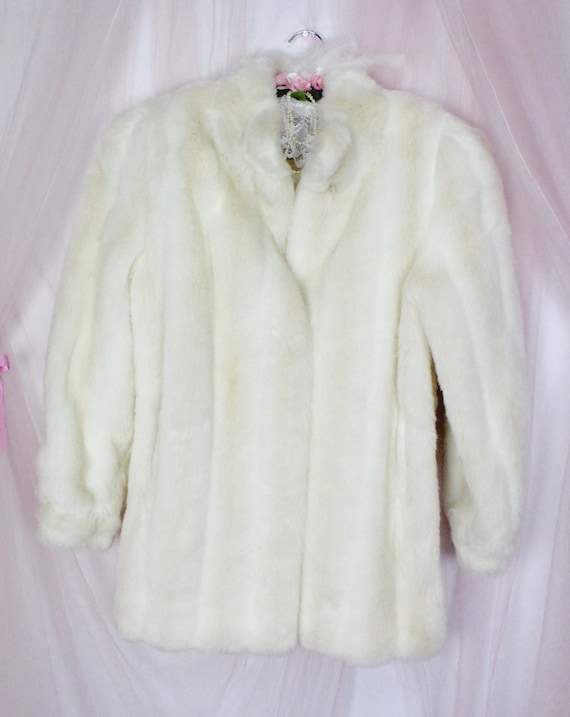 Vintage 80's Cream Faux Fur Coat
