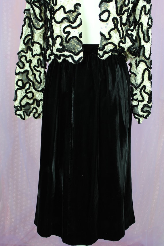 Vintage 70s 80s Black Velvet Long Skirt, Union La… - image 2