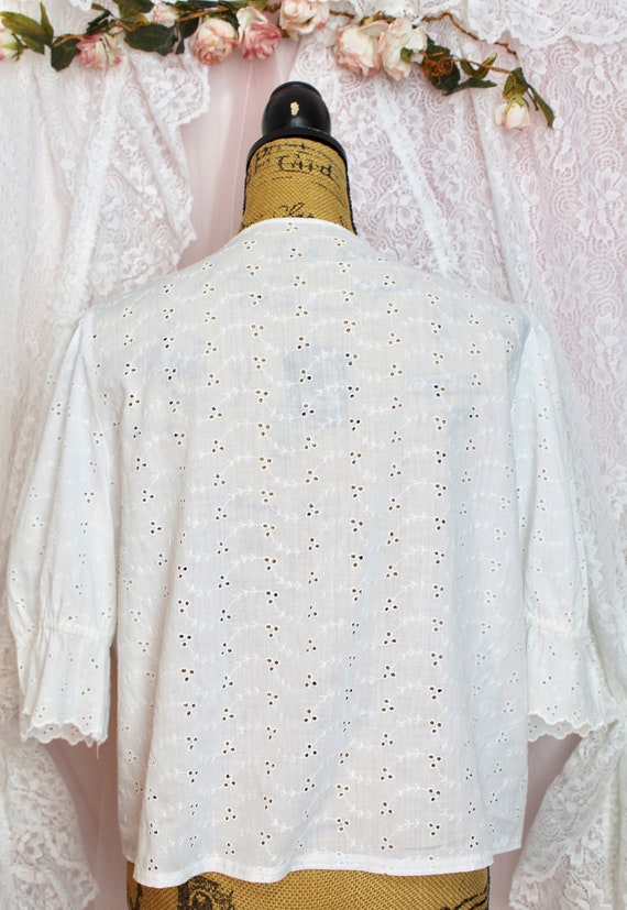 Vintage 70s 80s White Embroidered Eyelet Blouse/J… - image 6