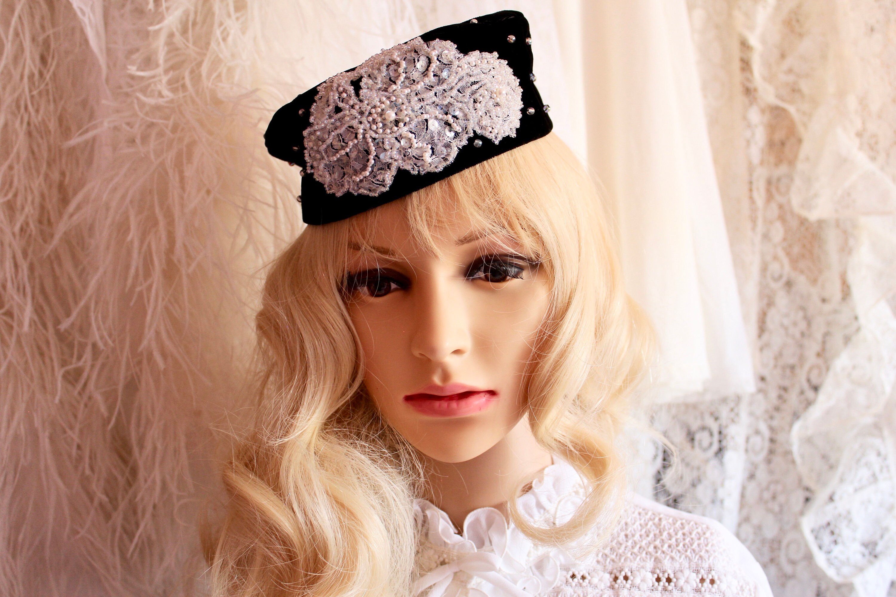 Vintage 50s 60s Black Velvet Beaded Pillbox Hat, Elegant  display picture 3