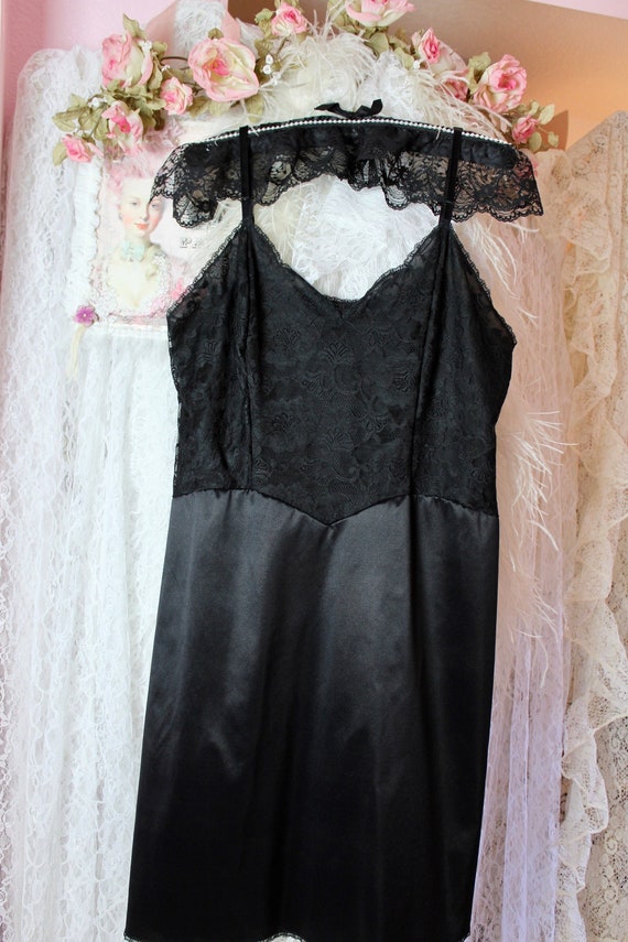 Vintage 50s Vanity Fair Exquisite Black Lace Midi… - image 1