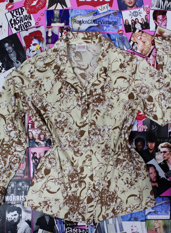 70's Vintage Long Sleeve Floral Button up Shirt - image 2