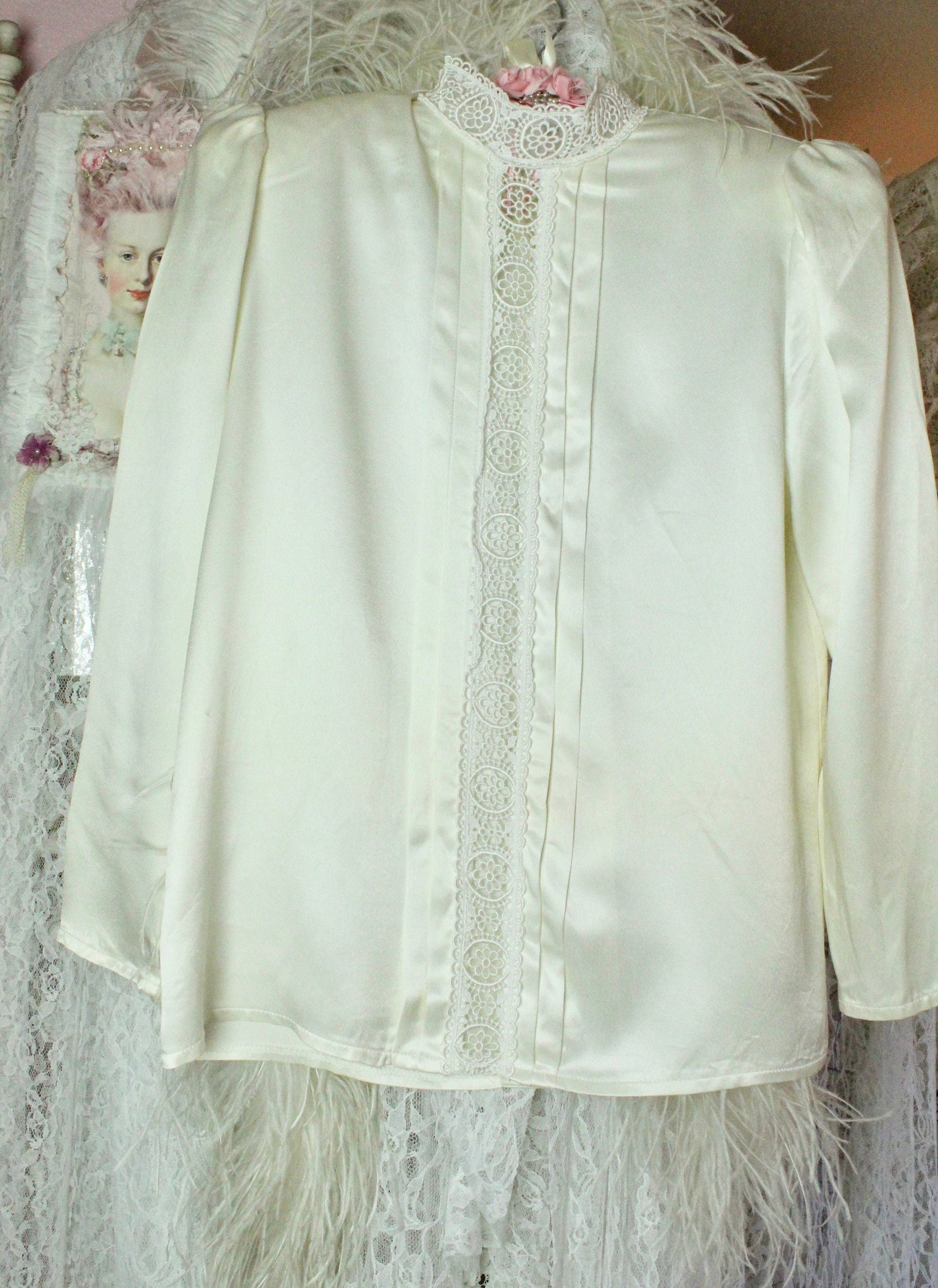 ヴィンテージ 70 年代 80 年代 美しいクリーミーなサテン エドワード朝