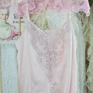 Vintage 70s 80s Vanity Fair Baby Pink Lingerie Cami, Floral Sheer Lace Front, Adjustable Straps, Silky Decorative Cami, Nylon, Size M/L