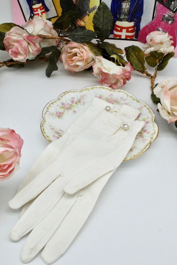 Vintage 50s 60s  Kay Fuchs Antique White Wrist Gl… - image 4