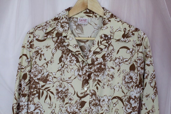 70's Vintage Long Sleeve Floral Button up Shirt - image 5