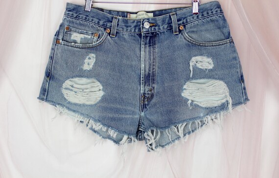 Distressed 505 Levi Cut off Shorts Waist 36"