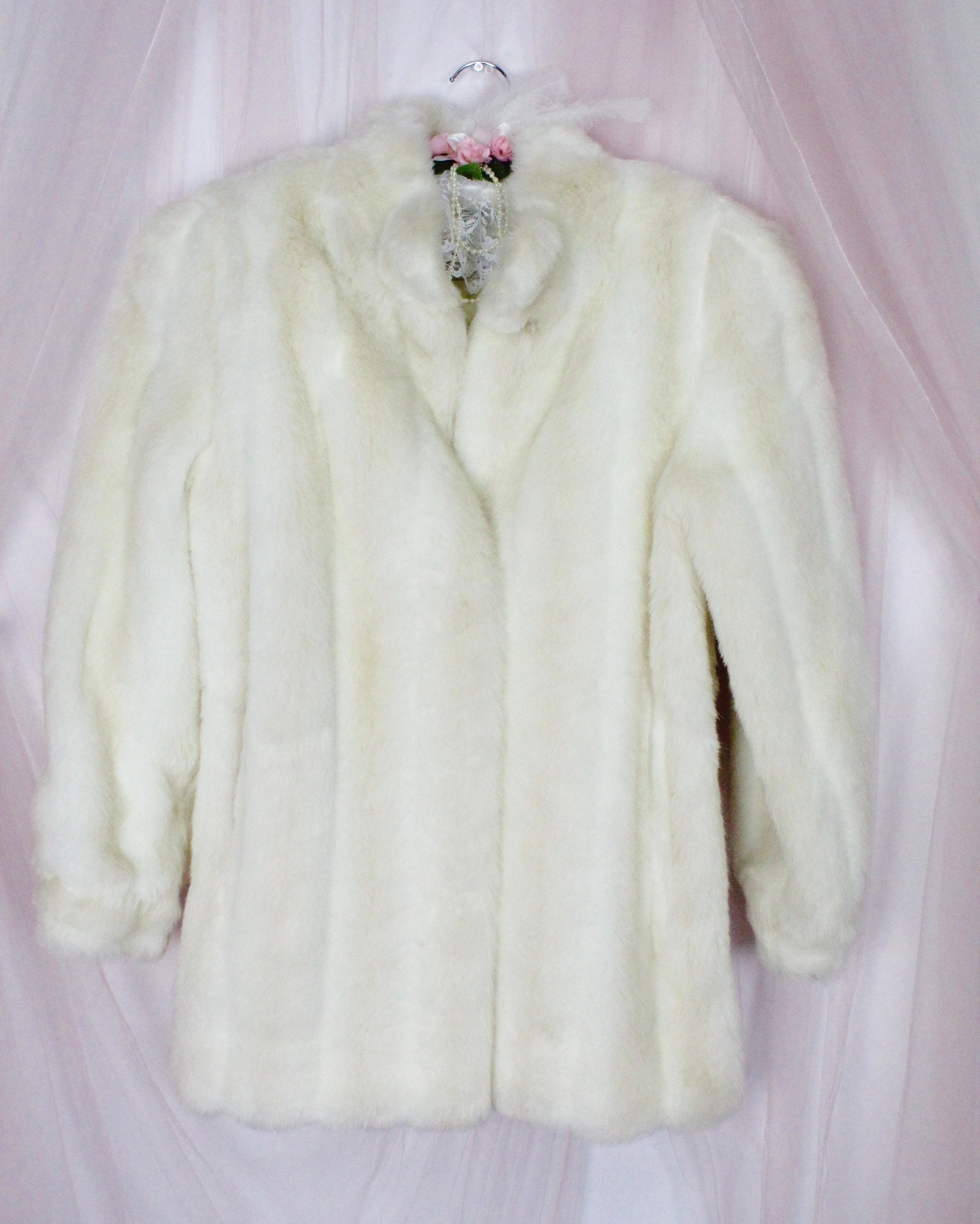 ジャケット・アウター theVirgins cream fur coat ジャケット